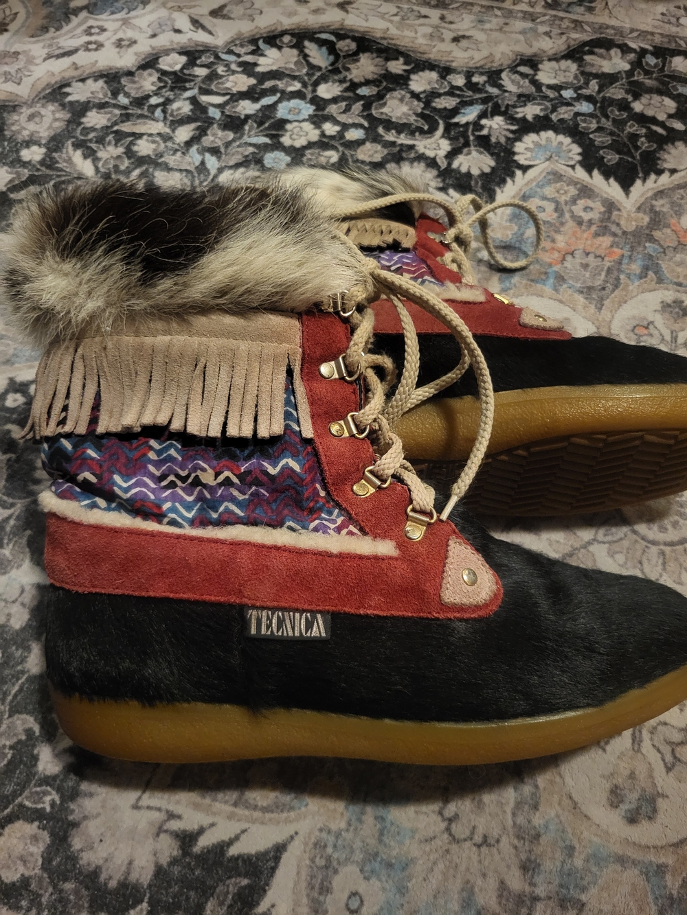 Tecnica Women's Black & Red Fringe Winter Boot